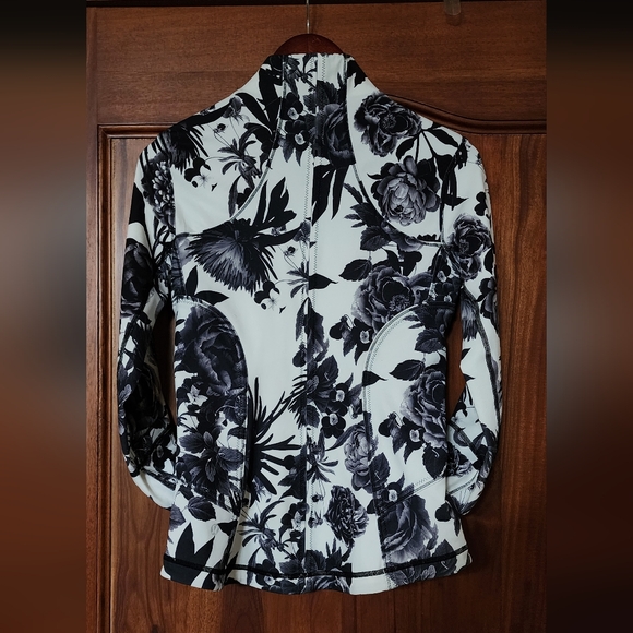 Lululemon Forme Jacket II - Picture 4 of 5